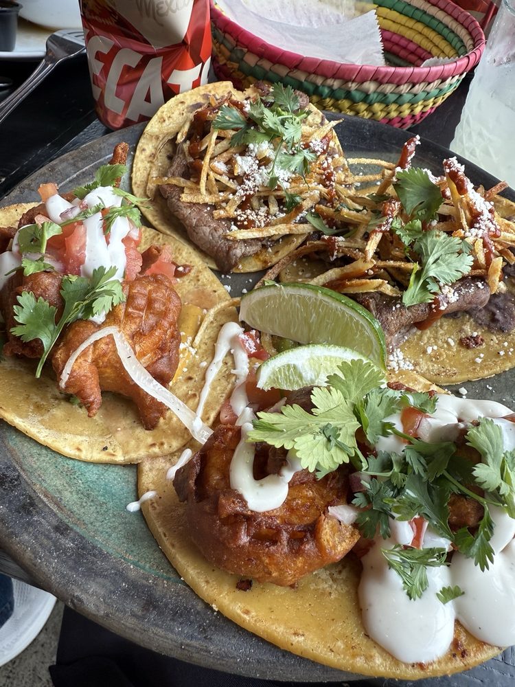 Tacos at Bárbaro Taqueria in Chicago, Illinois