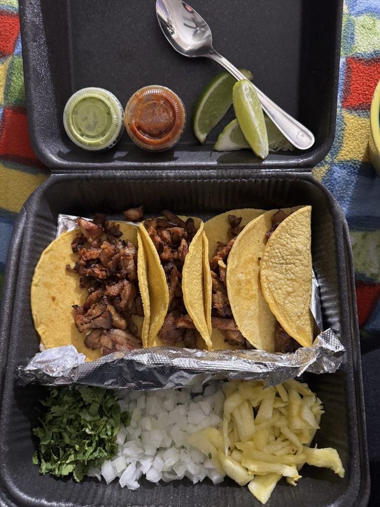Tacos at Chilangos Tacos (Harry Hines) in Dallas, Texas