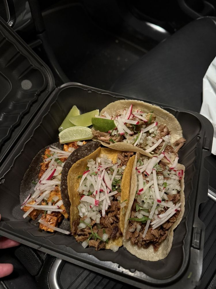Tacos at El Mas Chingon in Portland, Oregon