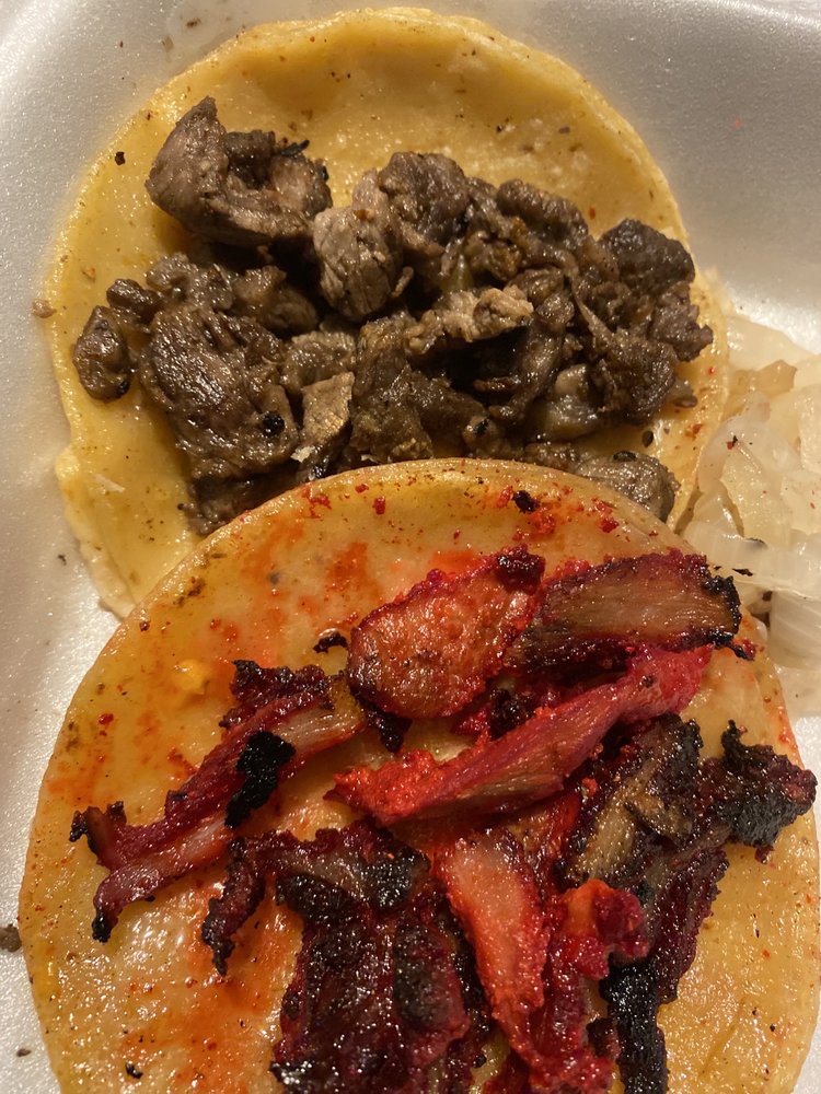 Tacos at El Trompo Loco in Dallas, Texas
