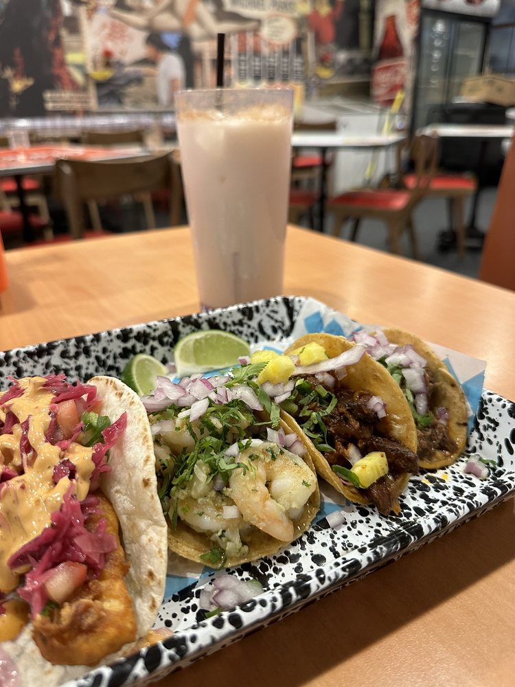Tacos at Jarabe - Taqueria in Chicago, Illinois