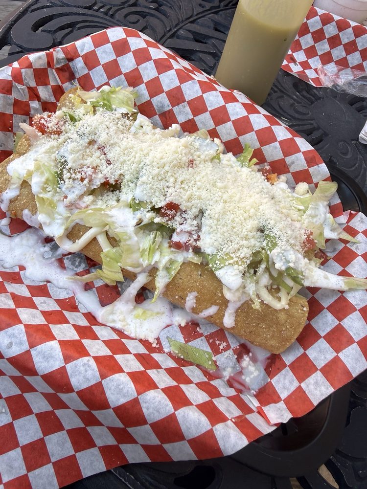 Tacos at Mas Street Tacos in Dallas, Texas