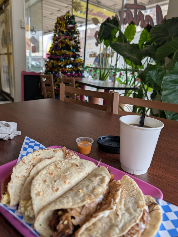 Tacos at Plantaqueria in San Antonio, Texas