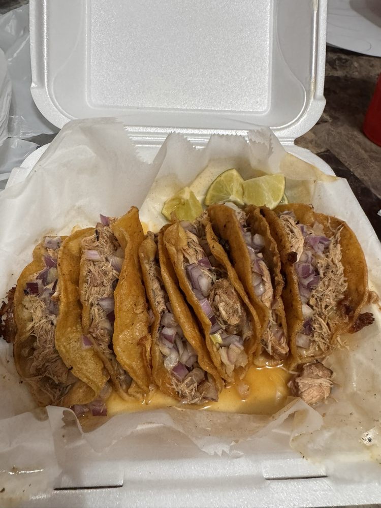 Tacos at Shell Shock'd Tacos in Detroit, Michigan