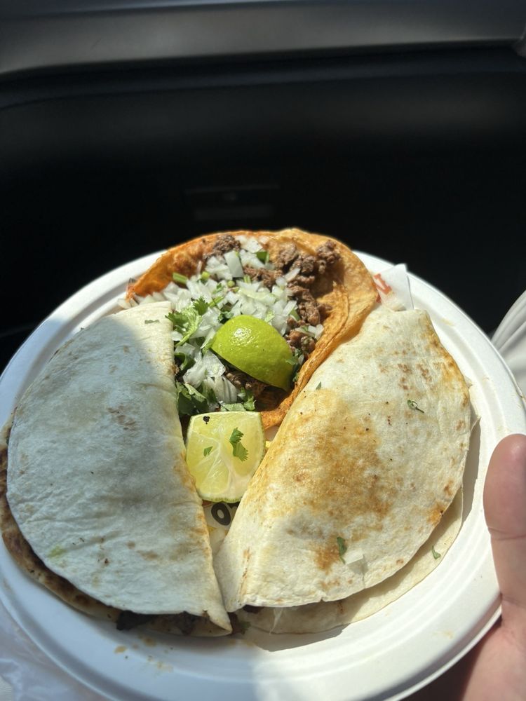 Tacos at Taco Madre in Detroit, Michigan