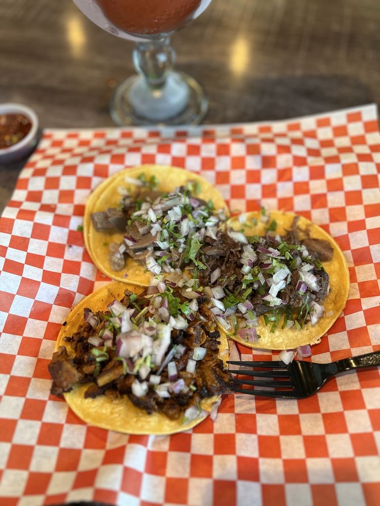 Tacos at Taqueria La Perla Tapatia in Sacramento, California