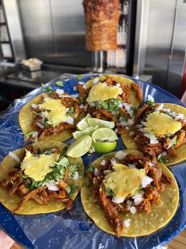 Tacos at Taqueria Los Cuates in San Antonio, Texas